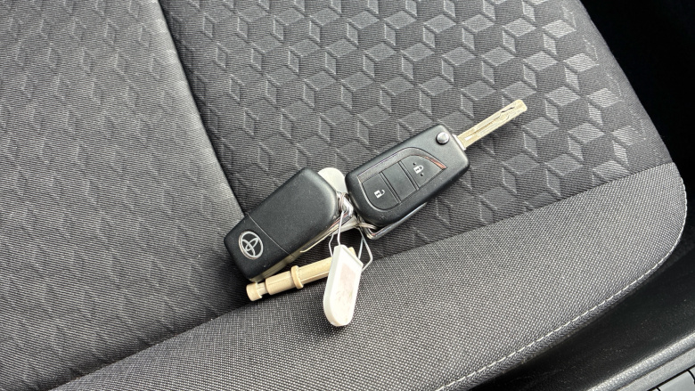 Toyota Yaris 1.5 Hybrid Design 5dr CVT Hybrid Hatchback